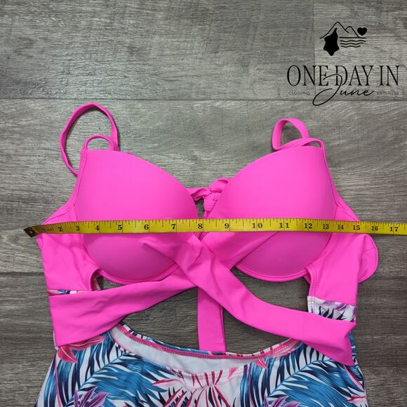 Adisputent Molded Cup Cross Front Cut Out One Piece Swimsuit Size L - Picture 4 of 6